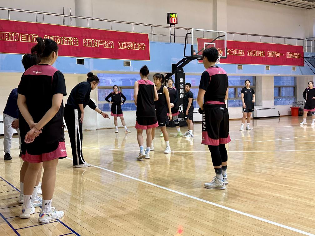 北京女篮主教练：运用窗口期处置球队下场