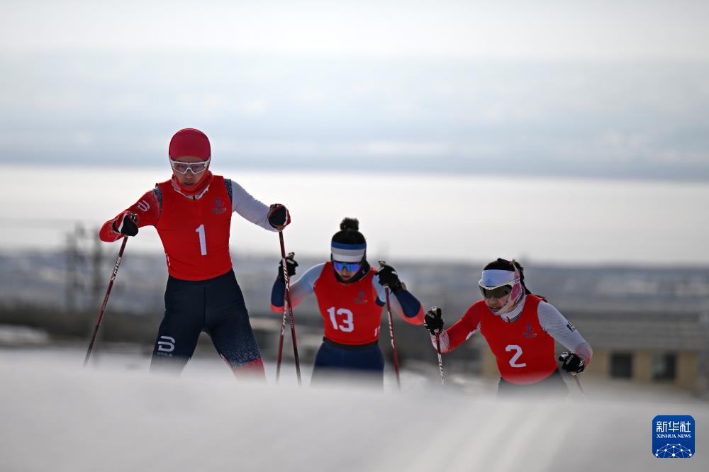 全冬会越野滑雪公开组女子双追逐：黑龙江选手池春雪夺冠