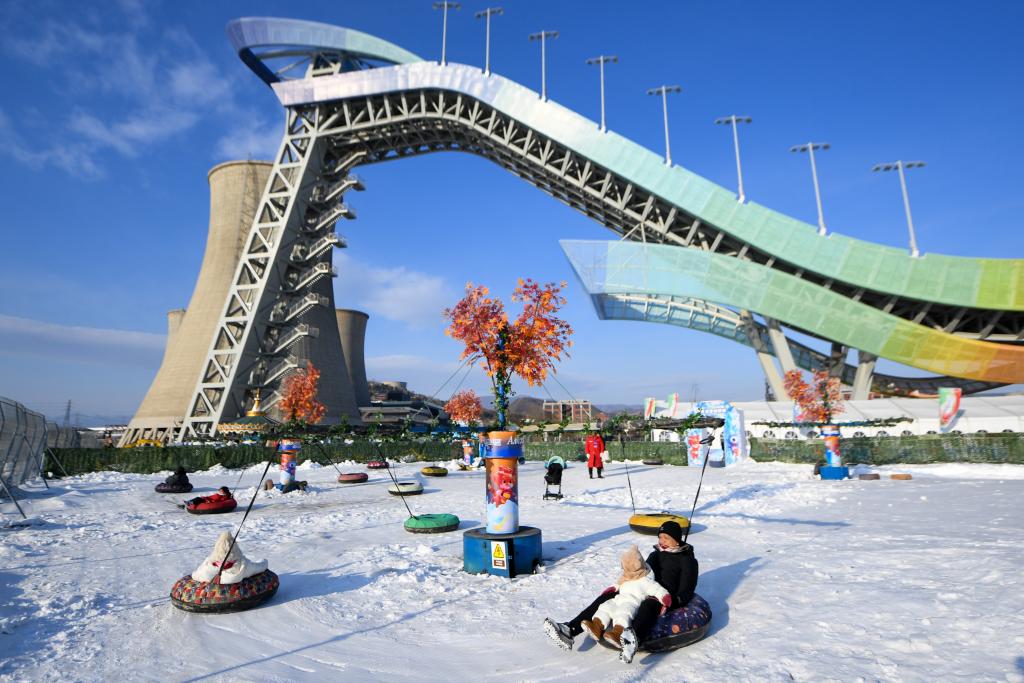 国家体育总局：“十四冬”生动体现“带动三亿人参与冰雪运动”的丰硕成果