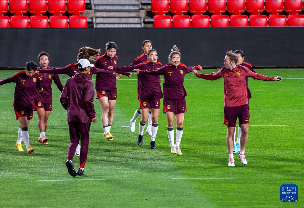中国女足训练备战中澳友谊赛