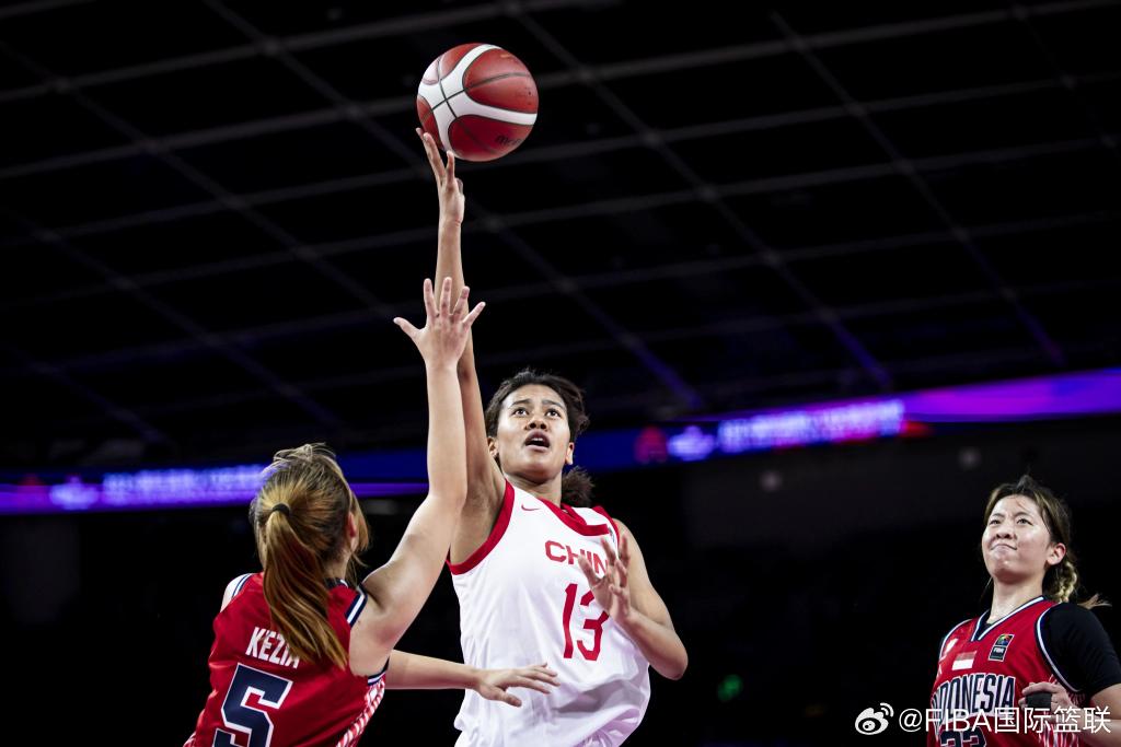 U18女篮亚洲杯中国队首战59分大胜印尼队