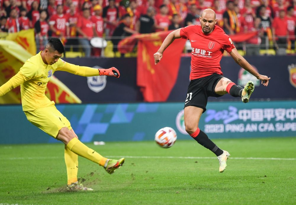 1:2输给成都蓉城后，上海申花收下今年联赛首次败绩。
