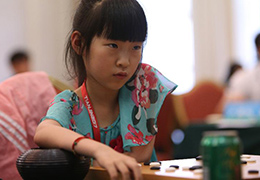 7歲時被讓三子戰勝華學明獲俞斌高度讚揚，她幫老爸圓了“全運夢”