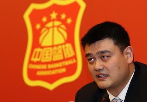 国社@体育丨为未来掷出关键一投：大个篮协主席姚明和中国篮球改革