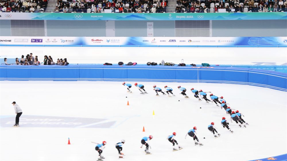 全國速度滑冰青年錦標賽在“冰絲帶”開賽