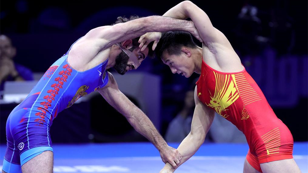 摔跤——世锦赛：曹利国获男子古典式摔跤60公斤级季军