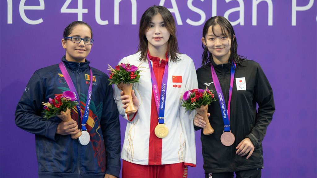 游泳——女子400米自由泳S9级：徐佳玲夺冠
