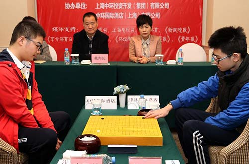 第22届中国围棋新人王战在沪落子