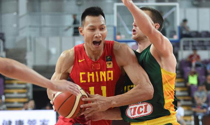 男篮热身赛：中国队战胜立陶宛队