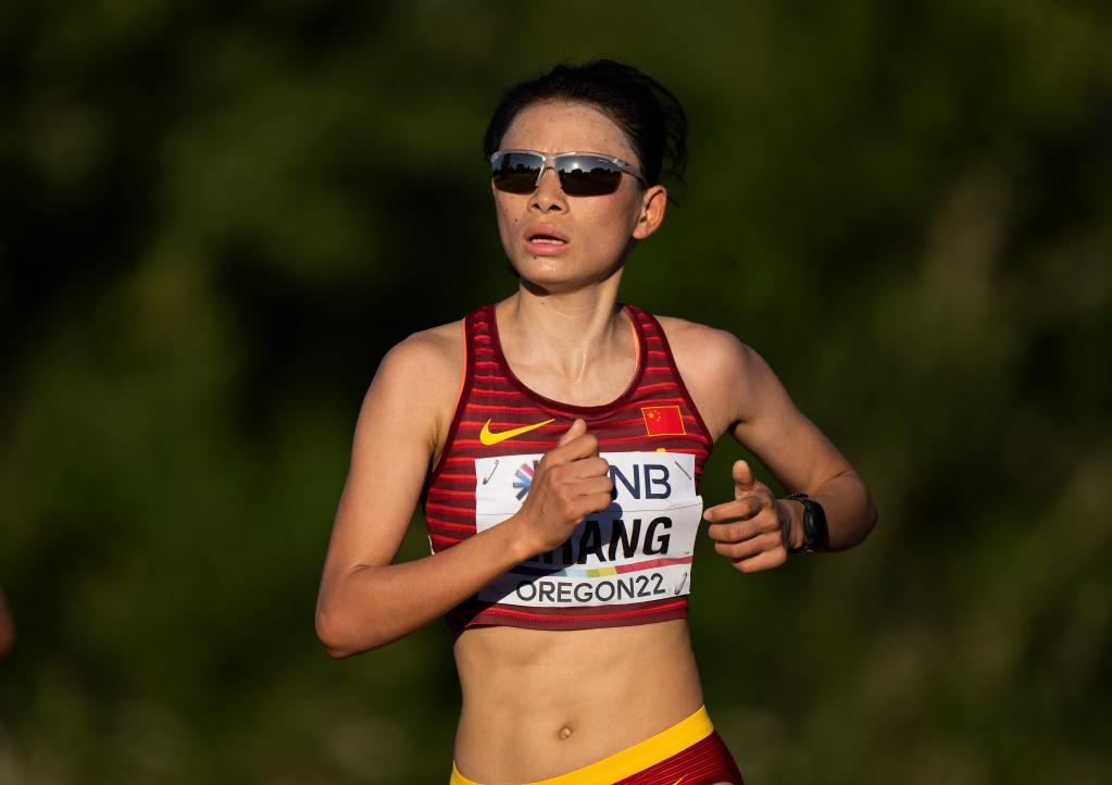 田径世锦赛：女子马拉松决赛中国选手张德顺获第11名