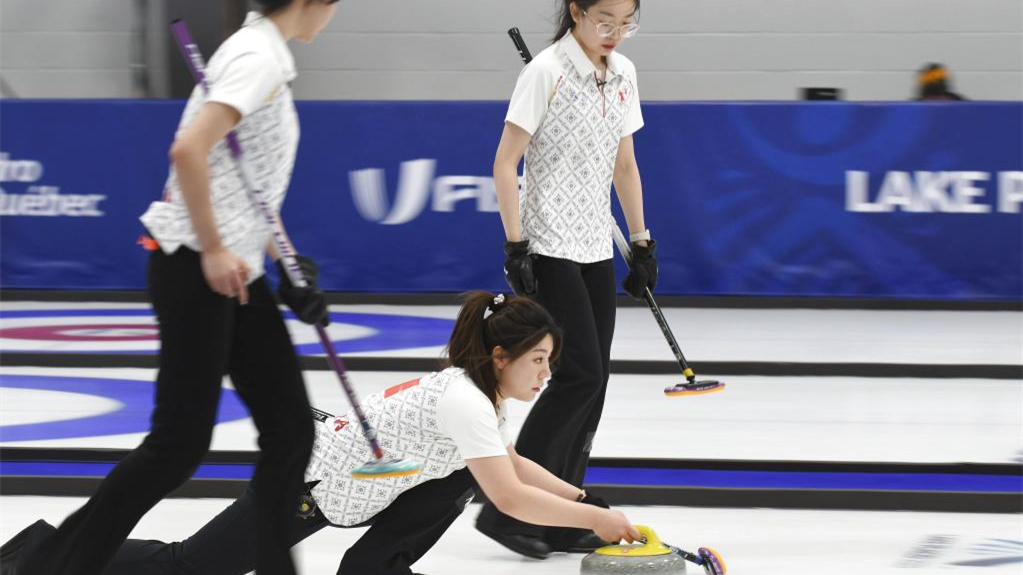 中国队夺得世界大冬会女子冰壶金牌